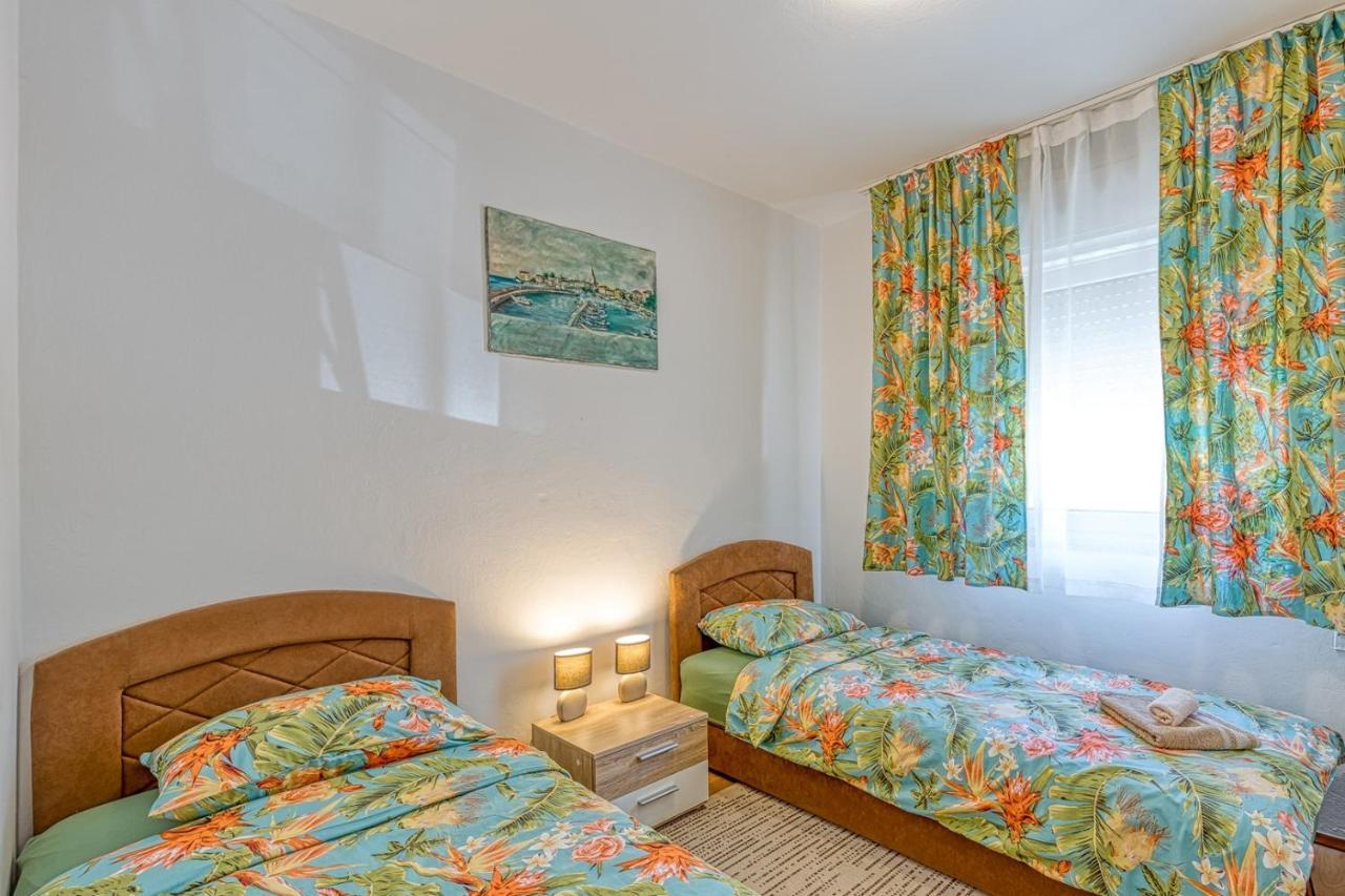 Apartment Gaby With Balcony Poreč Exteriér fotografie