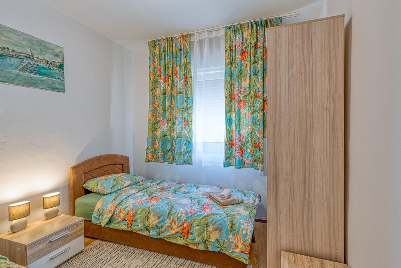Apartment Gaby With Balcony Poreč Exteriér fotografie